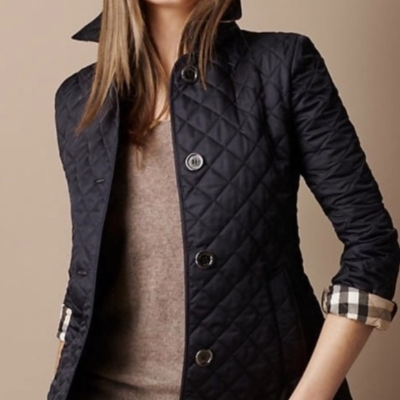 burberry classic quilted jacket in black